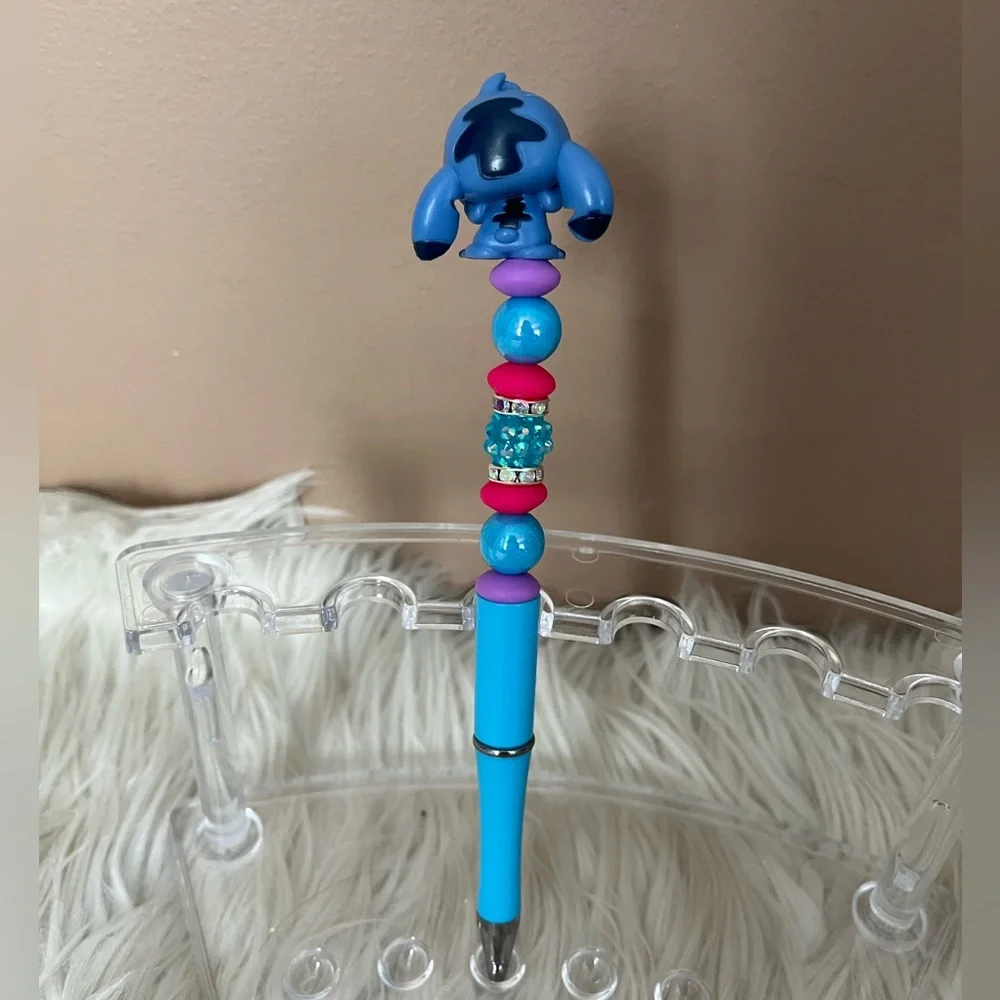 {Disney} Doorables Beadable Homemade Character Pen with Love Struck Stitch